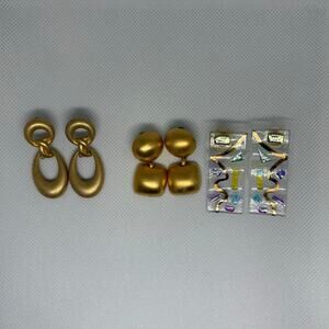 No Brand Earrings Bundle Of 3 Gold Tone‎ Acrylic Pierced Posts Dangle Retro